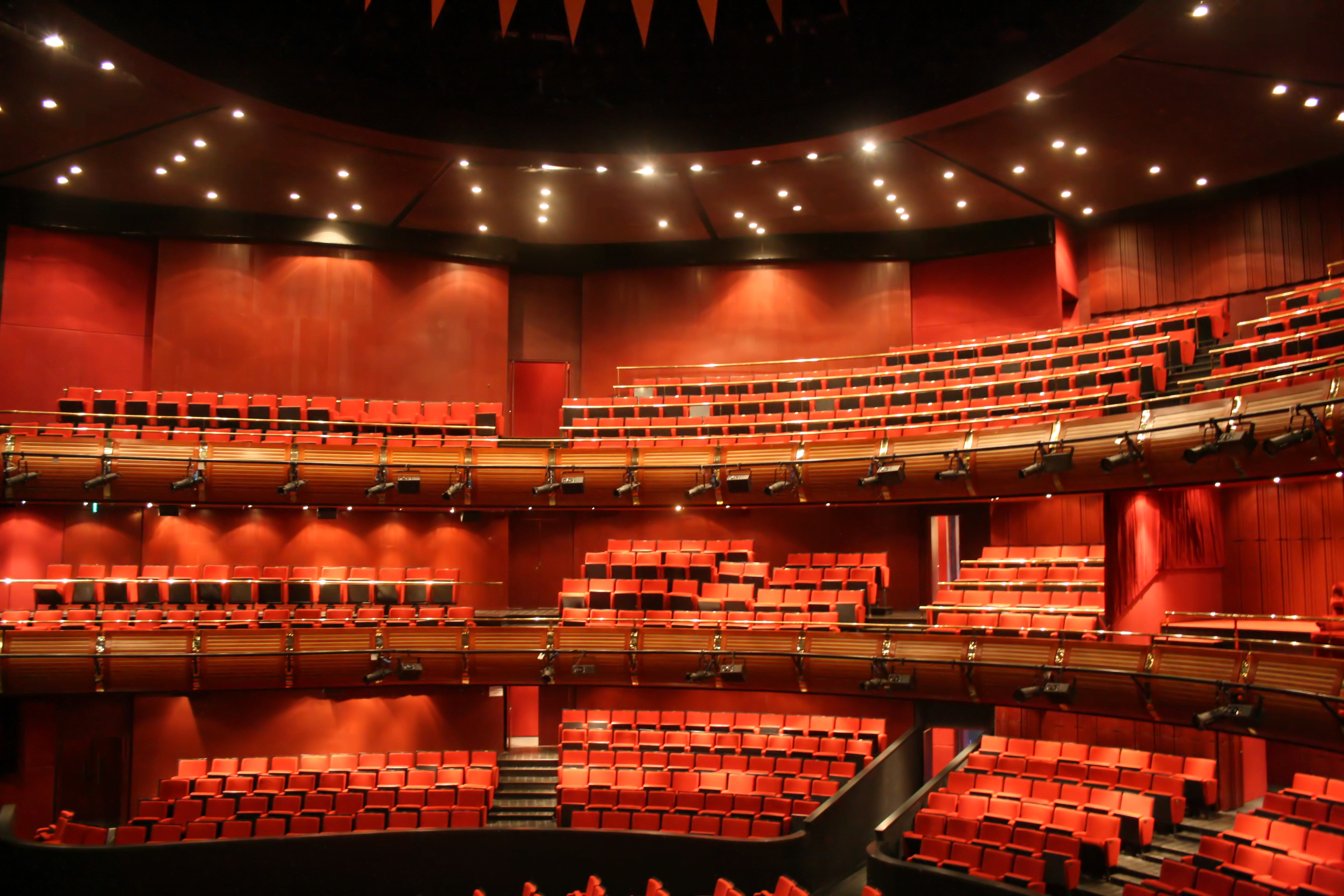 What is stage art?